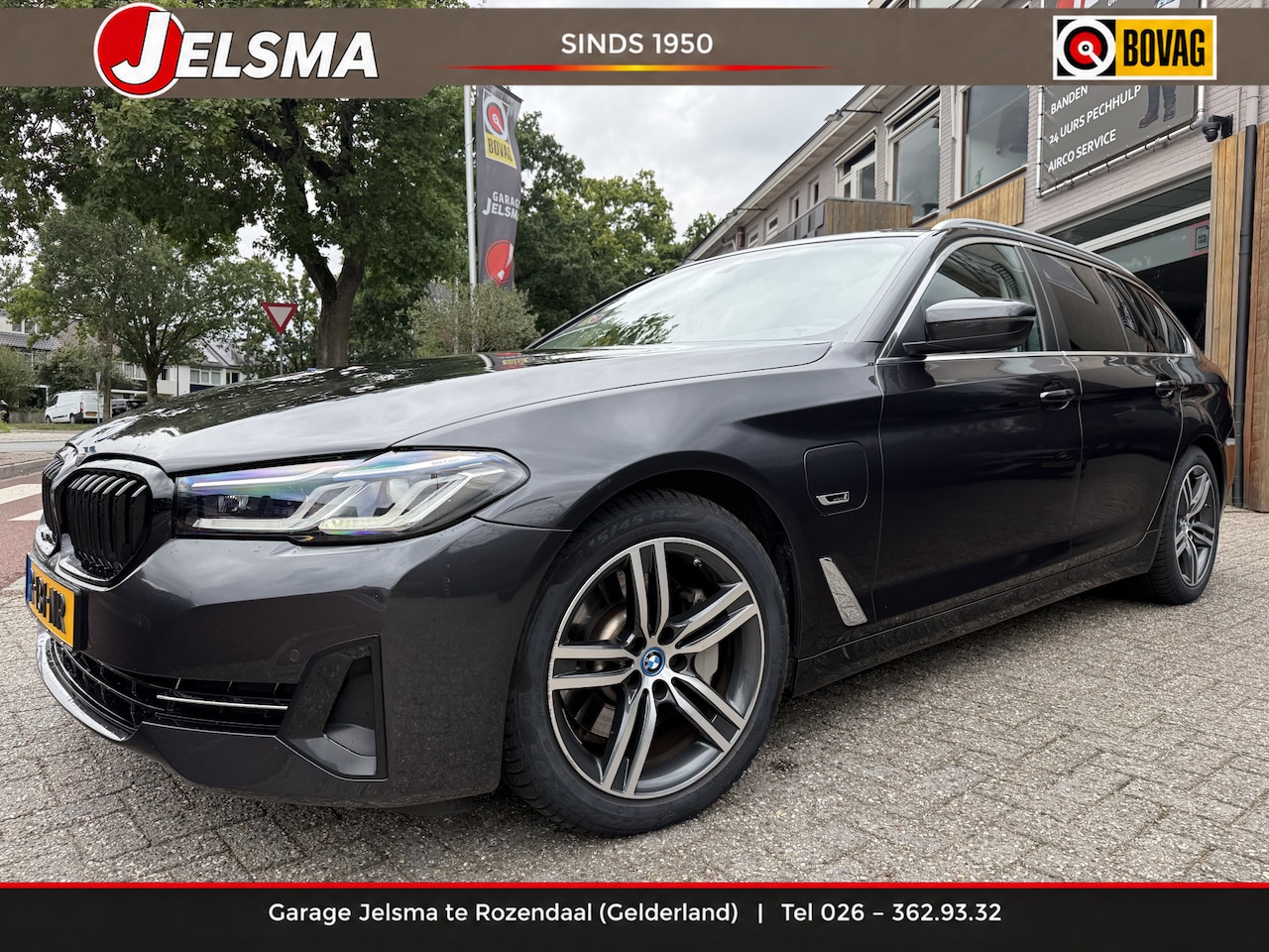 BMW 5-serie Touring - 530e Business Edition Plus 530e Business Edition Plus, Sport-leder Dakota | Orig NL auto | Navi & CarPlay - AutoWereld.nl