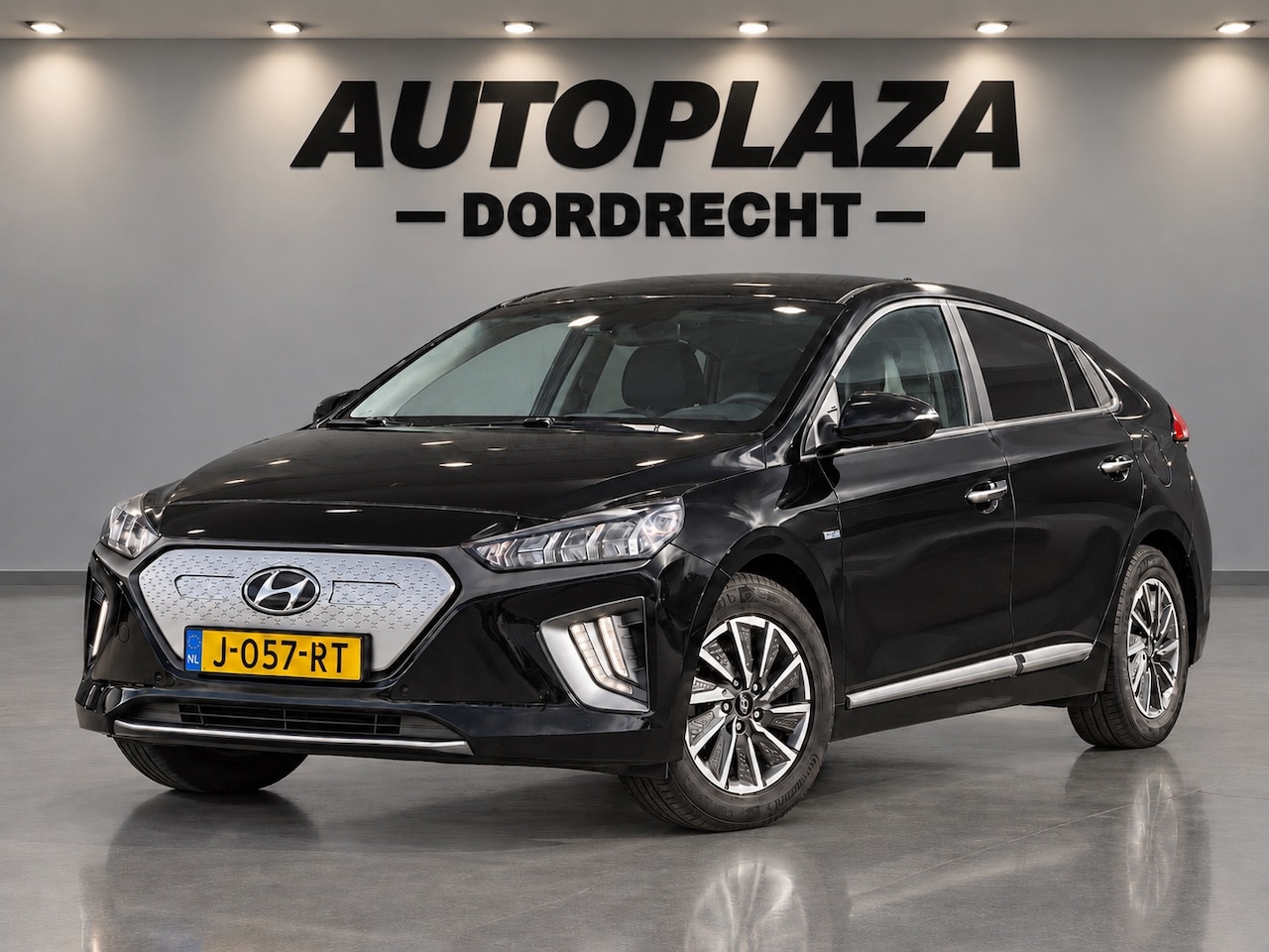 Hyundai IONIQ - Premium EV 38 kWh - AutoWereld.nl