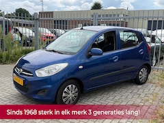 Hyundai i10 - 1.1 i-Drive 4cilinder NL AUTO NAP PERFECT ONDERHOUDEN Elek pakket l AUX l Centraal l Zeer