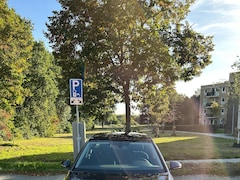 Volkswagen Golf - 1.2 TSI Business Edition R Connected