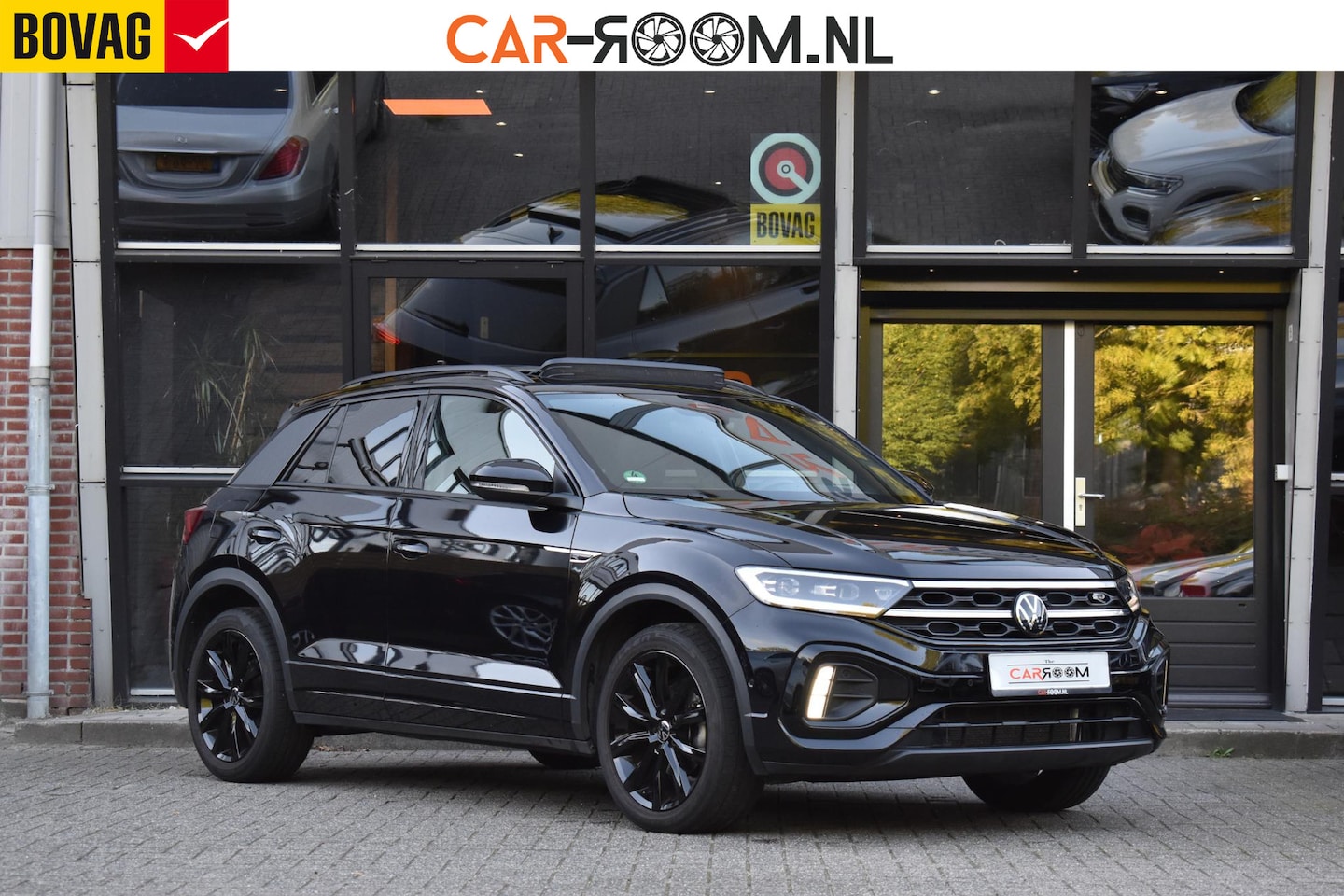 Volkswagen T-Roc - 1.5 TSI R-Line Pano Massage Lane Camera - AutoWereld.nl