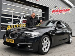BMW 5-serie Touring - 520i High Executive - AUTOMAAT I Panorama dak I Leer I Navigatie I Sport interieur I Airco