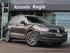 Volkswagen Tiguan - 1.4 TSI eHybrid Life DSG | Elec.trekhaak | Matrix-Led | ACC | Stuur + Stoelverwarming