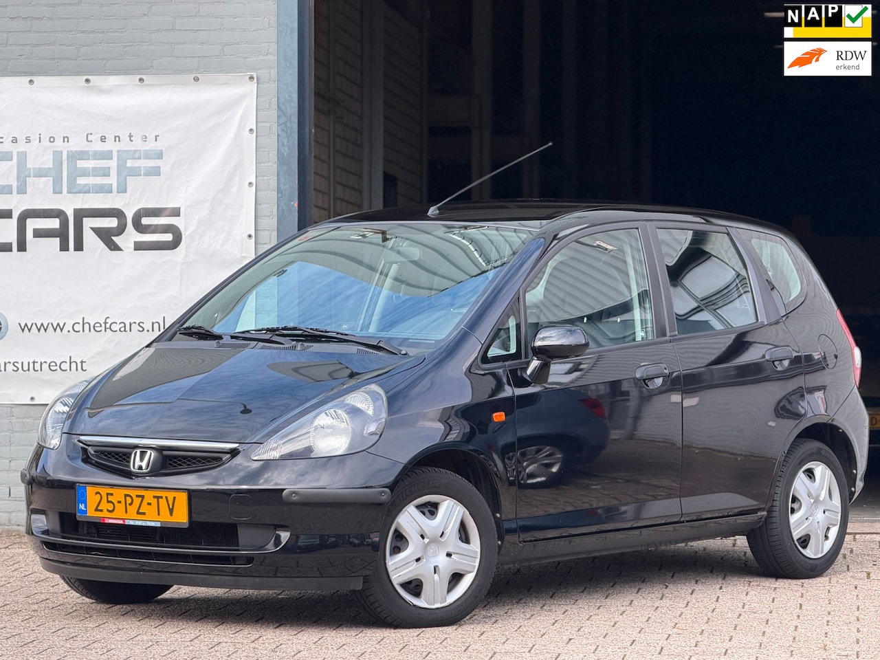 Honda Jazz - 1.4|NAP|AIRCO|NIEUWEAPK|DEALERONDERHDN|2EIGENAAR! - AutoWereld.nl