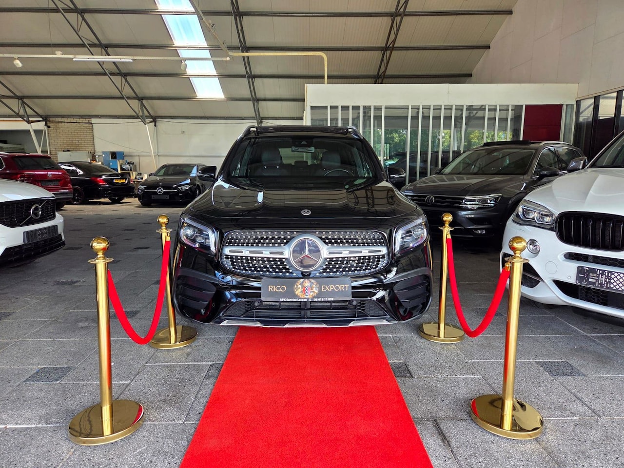 Mercedes-Benz GLB - 220D AMG Premium+ PANO 7P! - AutoWereld.nl
