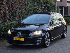 Volkswagen Golf - 1.4 TSI ACT Connected Series Panorama Massage Stoel ZEER goed onderhouden