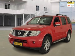 Nissan Pathfinder - 2.5 dCi SE