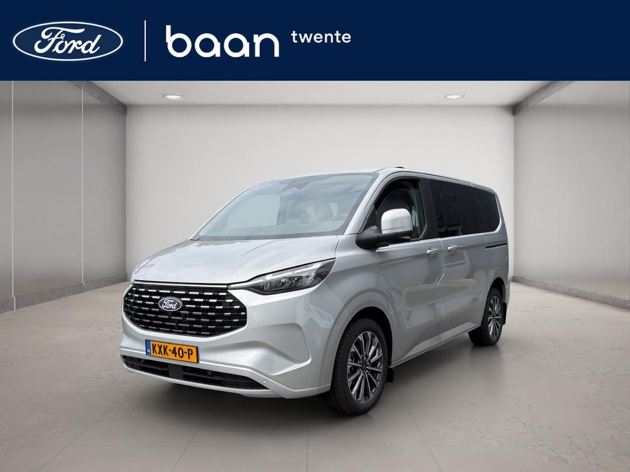 Ford Transit Custom Tourneo - 340 2.5 PHEV L1H1 Titanium X | Luxury Pack | Elektr. schuifdeuren | Panoramadak | Trekhaak - AutoWereld.nl