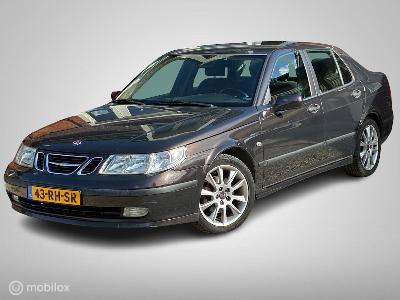 Saab 9-5 - 2.0t Linear Business Pack in Espresso met trekhaak - AutoWereld.nl