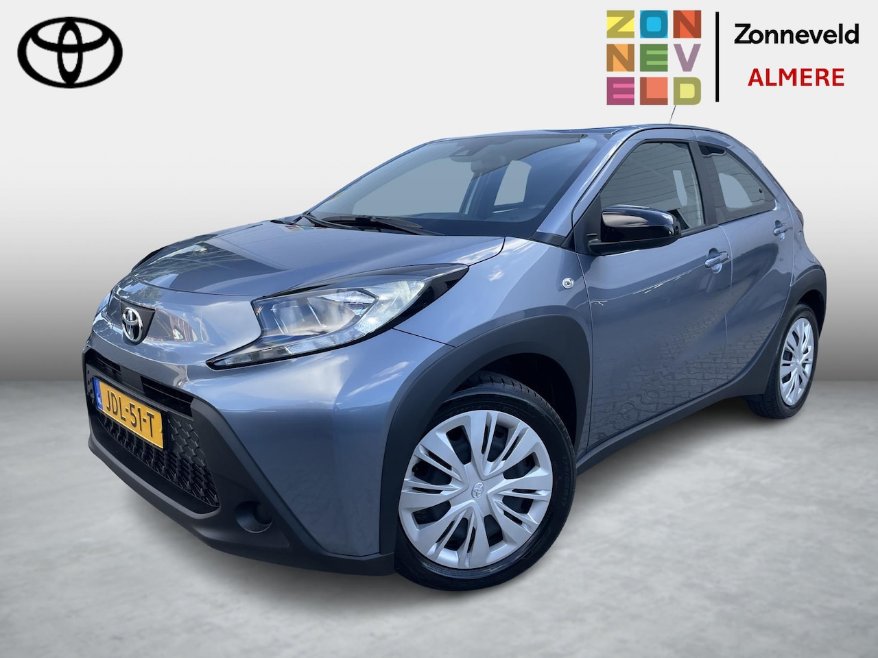 Toyota Aygo X - 1.0 VVT-i MT play 1.0 VVT-i MT Play - AutoWereld.nl