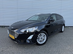 Ford Focus Wagon - 1.0 EcoB. Tit. Bns NAP BTW Camera Trekhaak Carplay Stoel&stuur verwarming