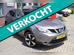 Nissan Qashqai - 1.2 Acenta / Pano / Trekhaak / Keyless / 360 Camera