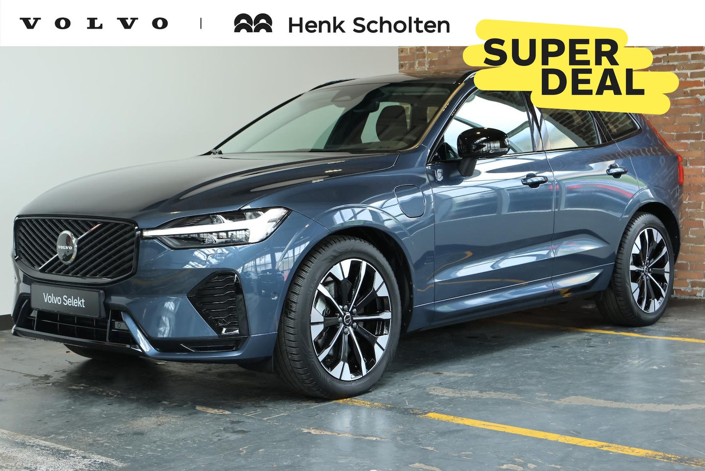 Volvo XC60 - T6 Plug-in hybrid AWD Ultra Dark | SOH-waarde 100%| Luchtvering | Head-Up Display | Semi-E - AutoWereld.nl