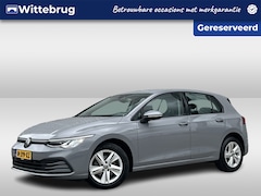 Volkswagen Golf - 1.5 TSI Life / App connect / Parkeersensoren V+A / Stoelverwarming / Lichtmetaal 16 inch /