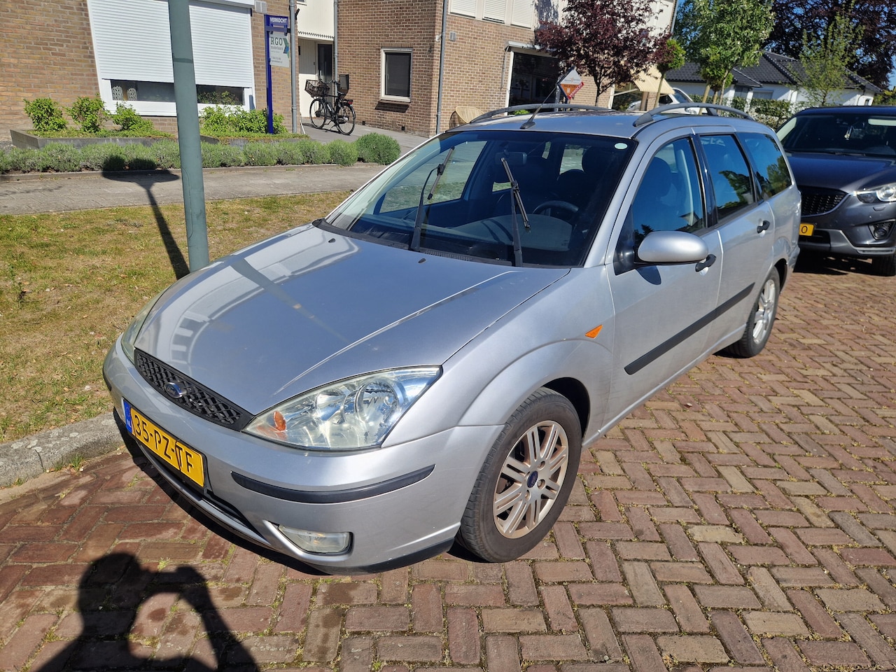 Ford Focus Wagon - 1.6-16V Futura - AutoWereld.nl