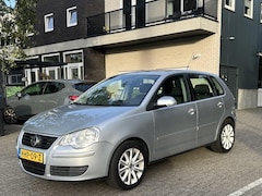 Volkswagen Polo - 1.4-16V Sportline|Carplay|Lm velgen|Airco|5d