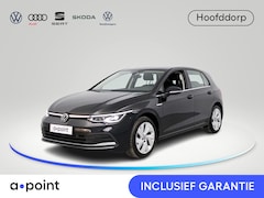 Volkswagen Golf - 1.5 eTSI Style 130 pk Automaat (DSG) | Navigatie via App | Parkeersensoren | Achteruitrijc