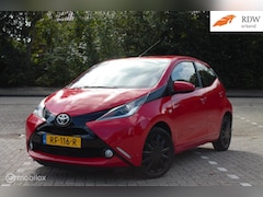 Toyota Aygo - 1.0 VVT-i x-play Camera & Cruise control