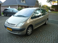 Citroën Xsara Picasso - 1.8i-16V Différence 2