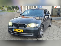 BMW 1-serie - 116i Business Line*export meenemen ketting of kleppen moet v.v