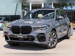 BMW X5 - (g05) xDrive45e M-Sport 394pk | Pano | HiFi I Camera I Navigatie | DAB I Carplay I Dravitg