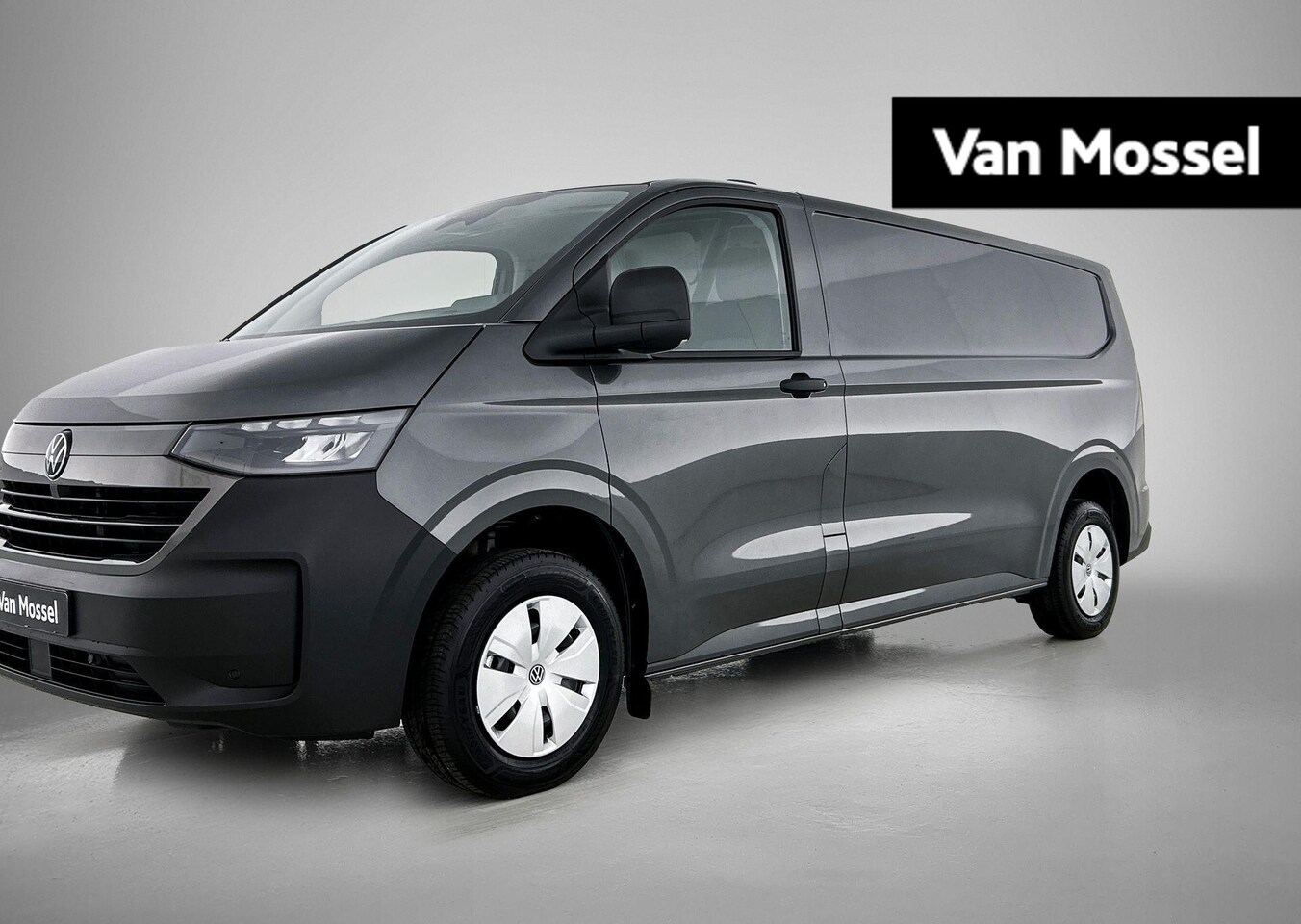 Volkswagen e-Transporter - L2H1 Life 64 kWh 136PK | Automaat | Achteruitrijcamera | Parkeernsensoren Voor + Achter | - AutoWereld.nl