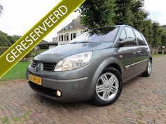 Renault Scénic - 2.0-16V Expression Luxe Automaat Ecc Cruisecontrol Navigatie Leer/Stof Lm Velgen Trekhaak