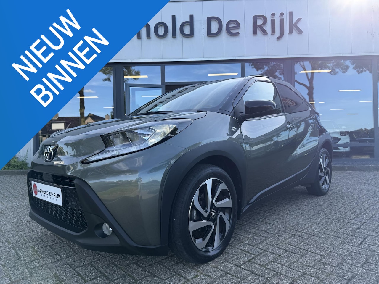 Toyota Aygo X - 1.0 VVT-i S-CVT Pulse 1.0 VVT-i S-CVT Pulse - AutoWereld.nl