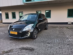 Suzuki Swift - 1.2 Exclusive Luxe Style uitvoering. Airco. Stoelverwarming. Cruise control. Km stand 69000