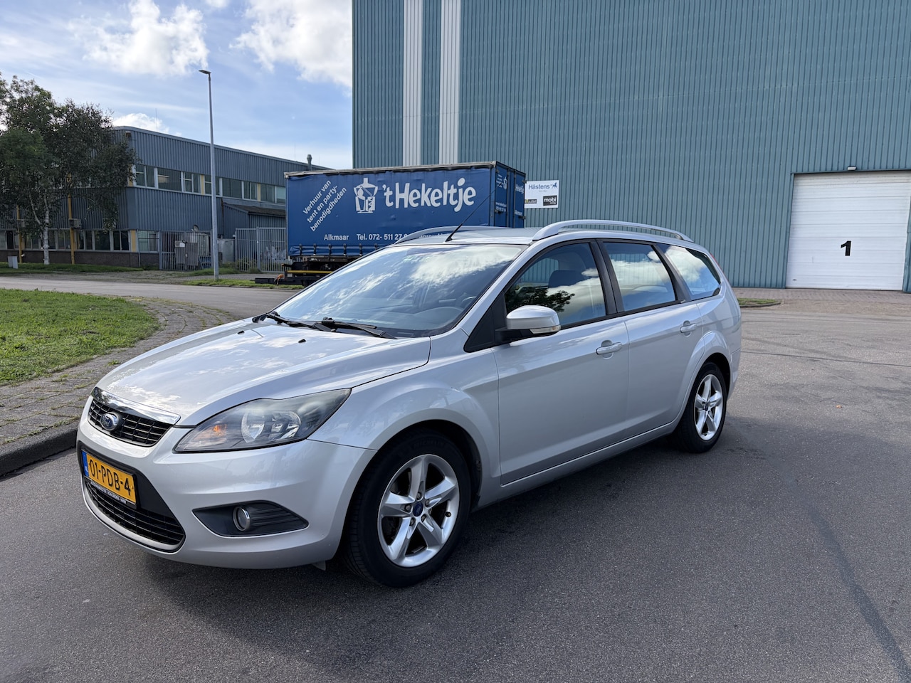 Ford Focus Wagon - 1.6-16V Comfort 101 PK. Zeer betrouwbare en fijn rijdende auto van de tweede eigenaar !!! - AutoWereld.nl