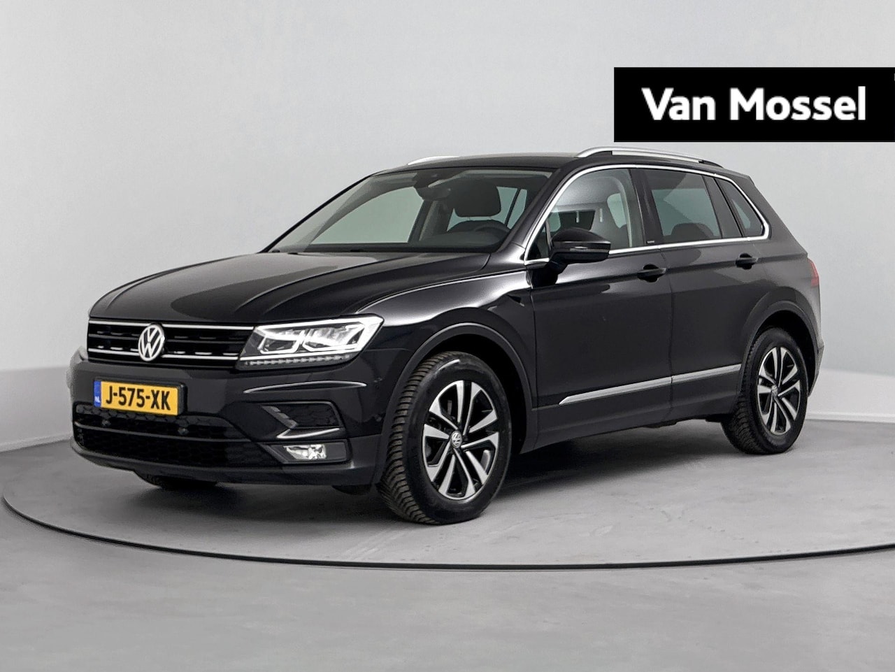Volkswagen Tiguan - 1.5 TSI ACT Highline Business R Trekhaak | Stoelverwarming | Adaptive Cruise Control | Par - AutoWereld.nl