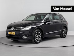 Volkswagen Tiguan - 1.5 TSI ACT Highline Business R Trekhaak | Stoelverwarming | Adaptive Cruise Control | Par