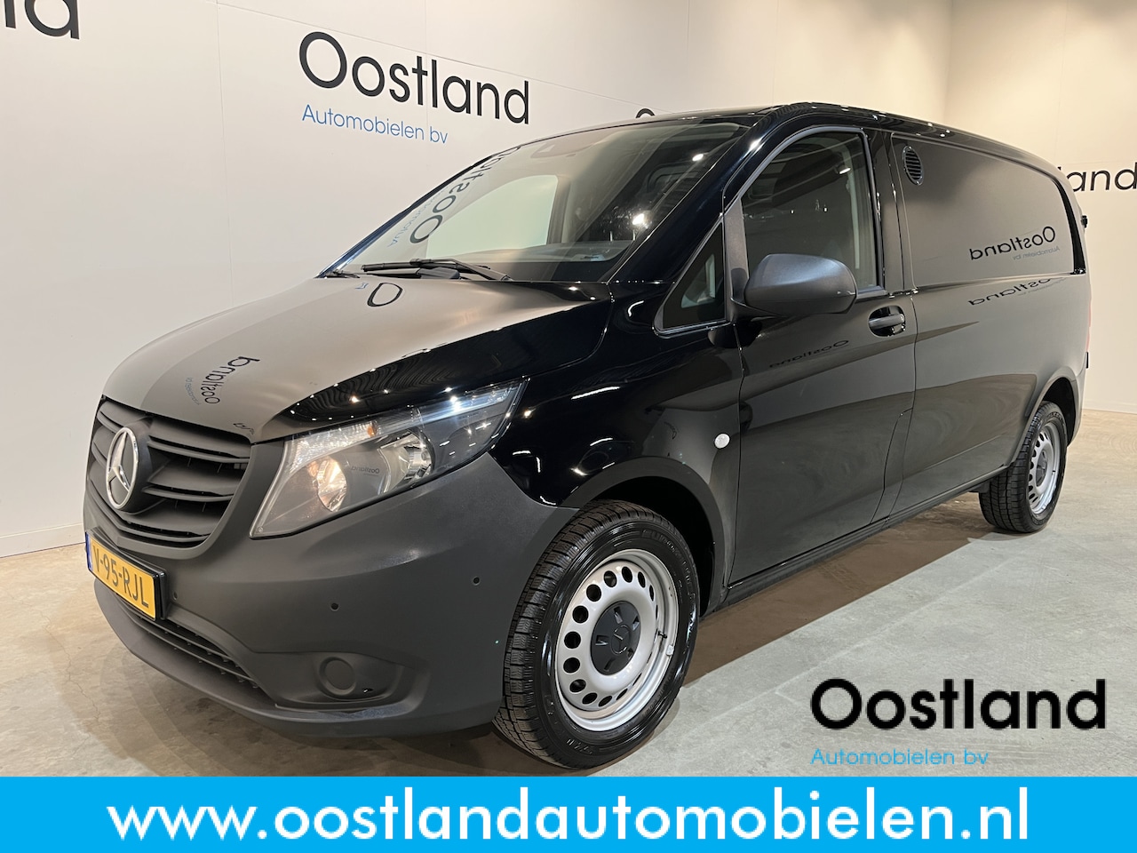 Mercedes-Benz Vito - 116 CDI L1 RWD / Euro 6 / Airco / CarPlay / Camera / Cruise Control  / 3-Zits - AutoWereld.nl