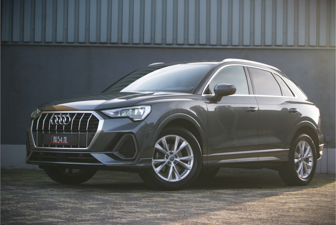 Audi Q3 - 35 TFSI 150PK DSG 2xS-Line Leer/Wegkl.trekhaak 1800KG/Keyless/MMI+/Camera/Carplay - AutoWereld.nl