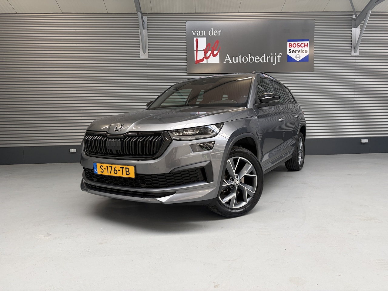 Skoda Kodiaq - 1.5 TSI SPORTLINE/TREKH WEGKL/KEY-LESS/CAM/19 INCH/ENZ - AutoWereld.nl