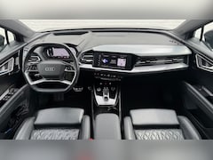 Audi Q4 Sportback e-tron - 40 S-line Competition SOH 91% Pano dak Blokjes leder Sonos 21 inch + all season