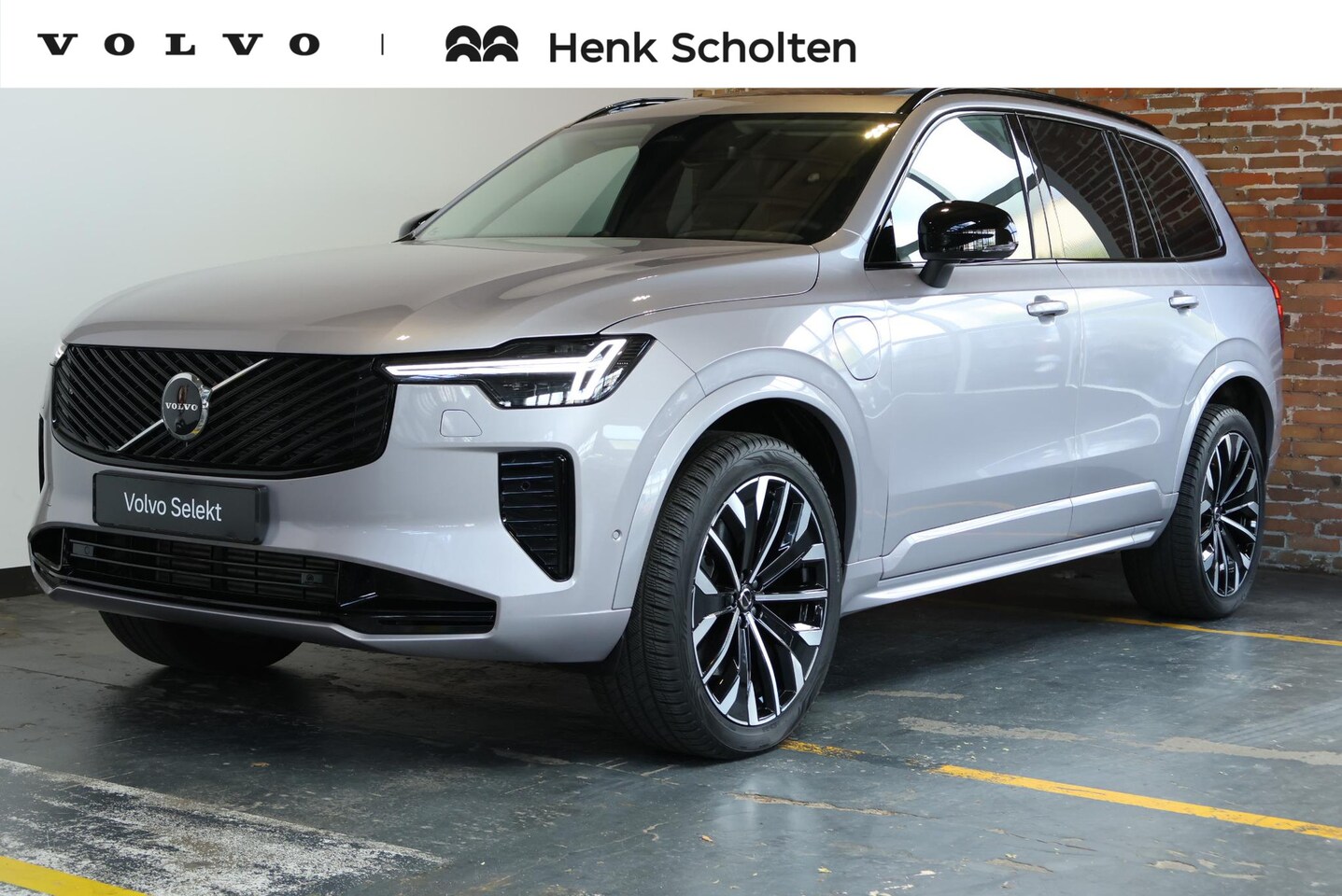 Volvo XC90 - T8 Plug-in hybrid AWD Ultra Dark | Luchtvering | Semi-Electrische Wegklapbare Trekhaak | B - AutoWereld.nl