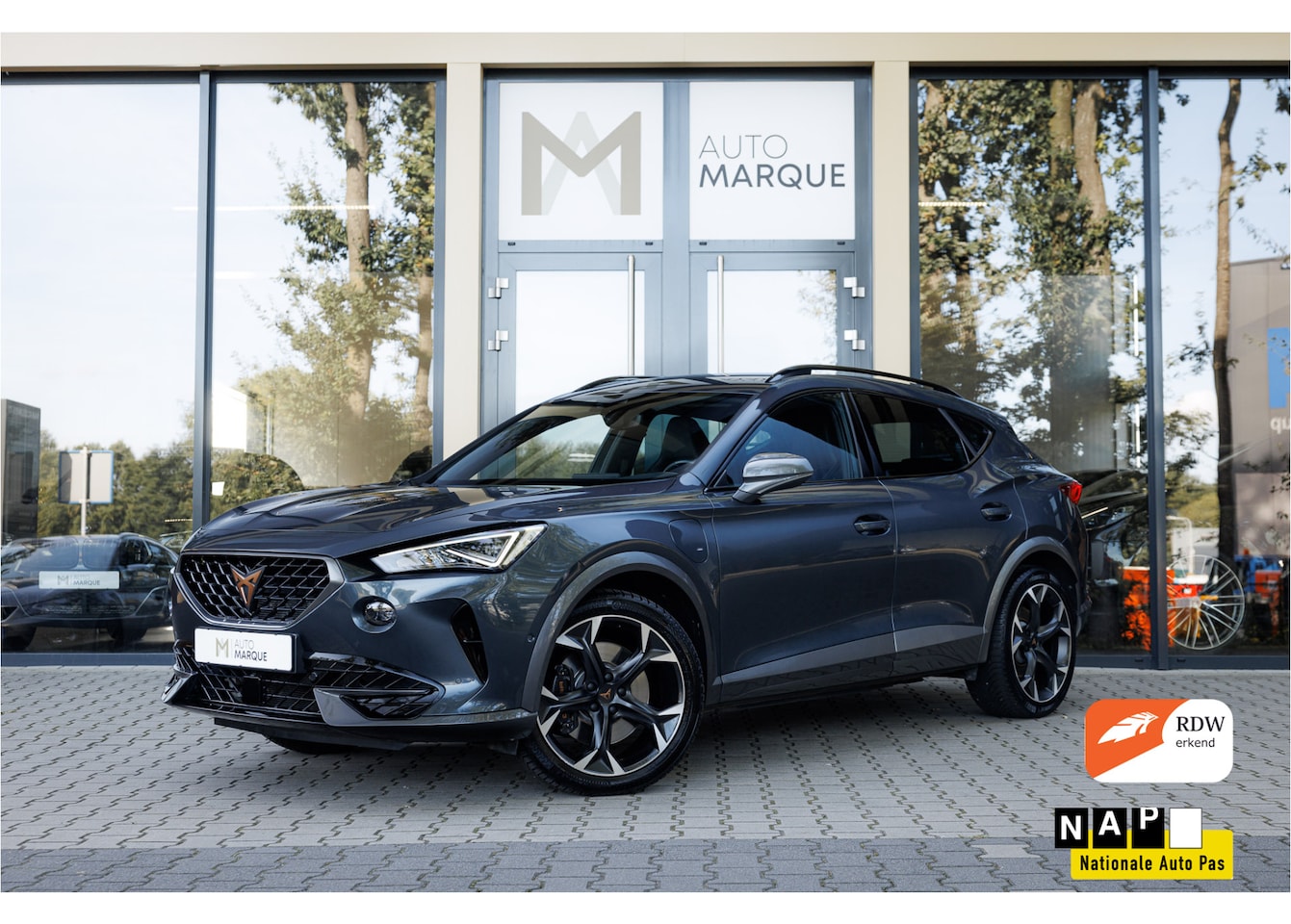 CUPRA Formentor - 1.4 e-Hybrid VZ 245PK | Performance | F1 Sportstuur | Wegklapbare Trekhaak | 19" LM Velgen - AutoWereld.nl
