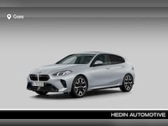BMW 1-serie - 120 | M Sportpakket | M Adaptief onderstel | Glazen panoramadak | Elektrisch verwarmde voo