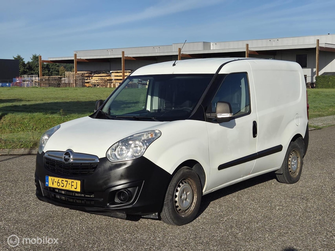 Opel Combo - 1.3 CDTi L1H1 Selection Airco / Euro 6 / Trekhaak - AutoWereld.nl