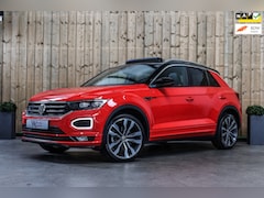 Volkswagen T-Roc - 1.5 TSI 3X R-Line *Pano*Camera*Virtual*Trekhaak