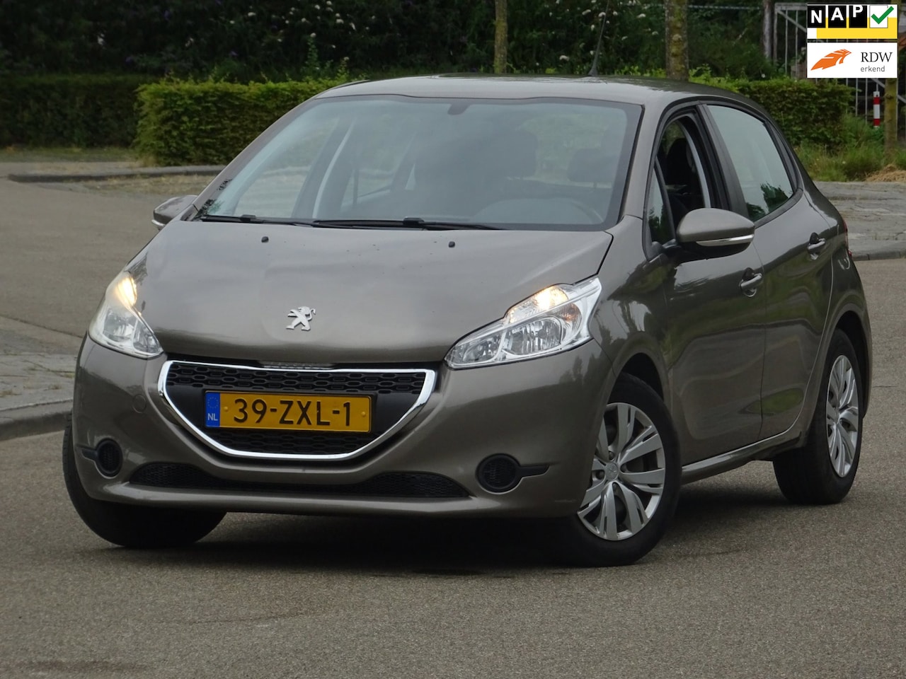 Peugeot 208 - 1.0 VTi Active 5DRS 119DKM NAP/AIRCO/CRUISE/APK - AutoWereld.nl