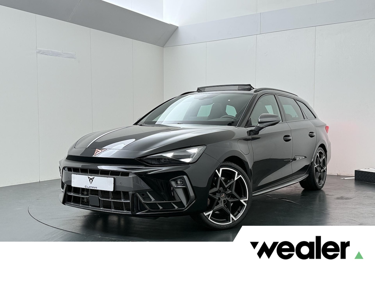 CUPRA Leon Sportstourer - 1.5 TSI e-Hybrid VZ Performance | 272 PK | SoH 97% | Adaptive Cruise Control | Achteruitri - AutoWereld.nl