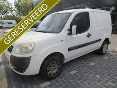 Fiat Doblò Cargo - 1.6 BENZINE- ZEER NETTE AUTO