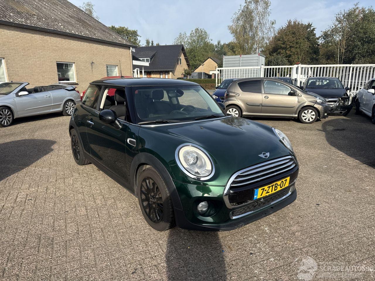 MINI Cooper - 1.5 Cooper Business REST BPM €300,-!!! - AutoWereld.nl