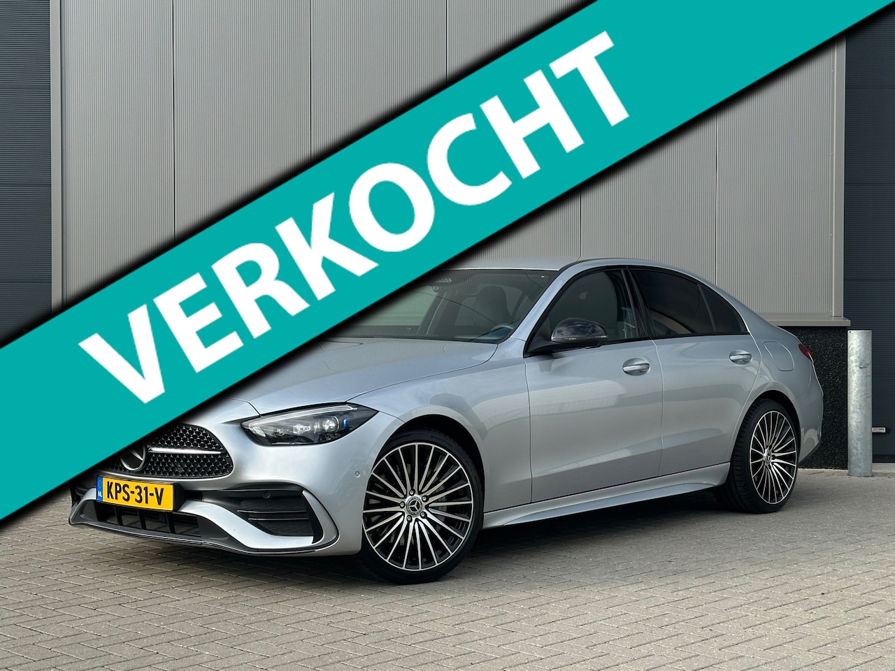 Mercedes-Benz C-klasse - 300 e AMG |MEMORY|DIGITAL|360|KEYLESS - AutoWereld.nl