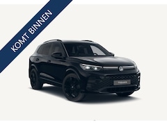 Volkswagen Tiguan - 1.5 eTSI 150PK DSG R-Line Black Style | Panorama | HUD | Trekhaak | 360° Camera | Nieuw