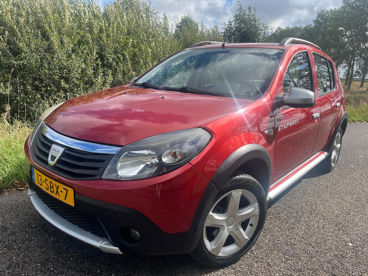 Dacia Sandero Stepway - 1.6 - AutoWereld.nl