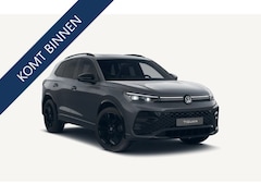 Volkswagen Tiguan - 1.5 eTSI 150PK DSG R-Line Black Style | Panorama | HUD | Trekhaak | 360° Camera | Nieuw