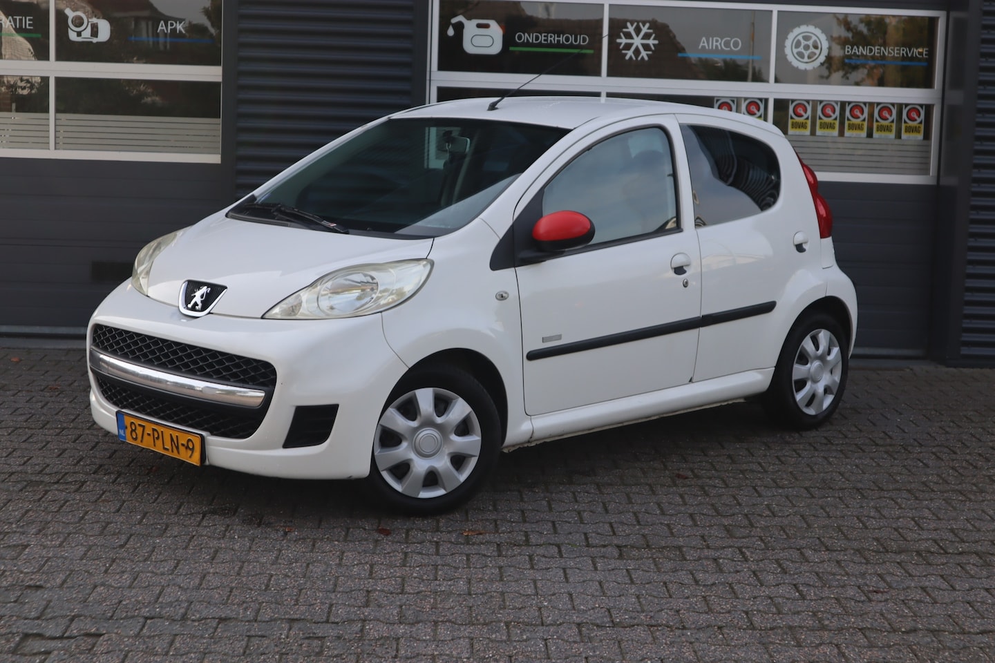 Peugeot 107 - 1.0-12V Millesim 200 1.0-12V Millesim 200 - AutoWereld.nl